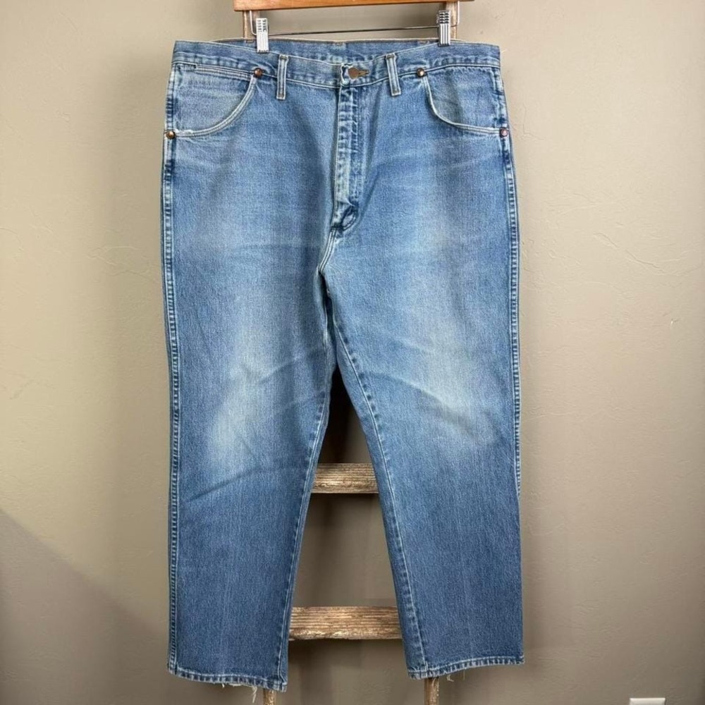 Vintage USA Wrangler 31MWZ Faded Lightwash Cowboy Denim Jeans 40x29.5